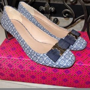 Tory Burch Gemini Chain Blue Bow Like New Pumps 10.5